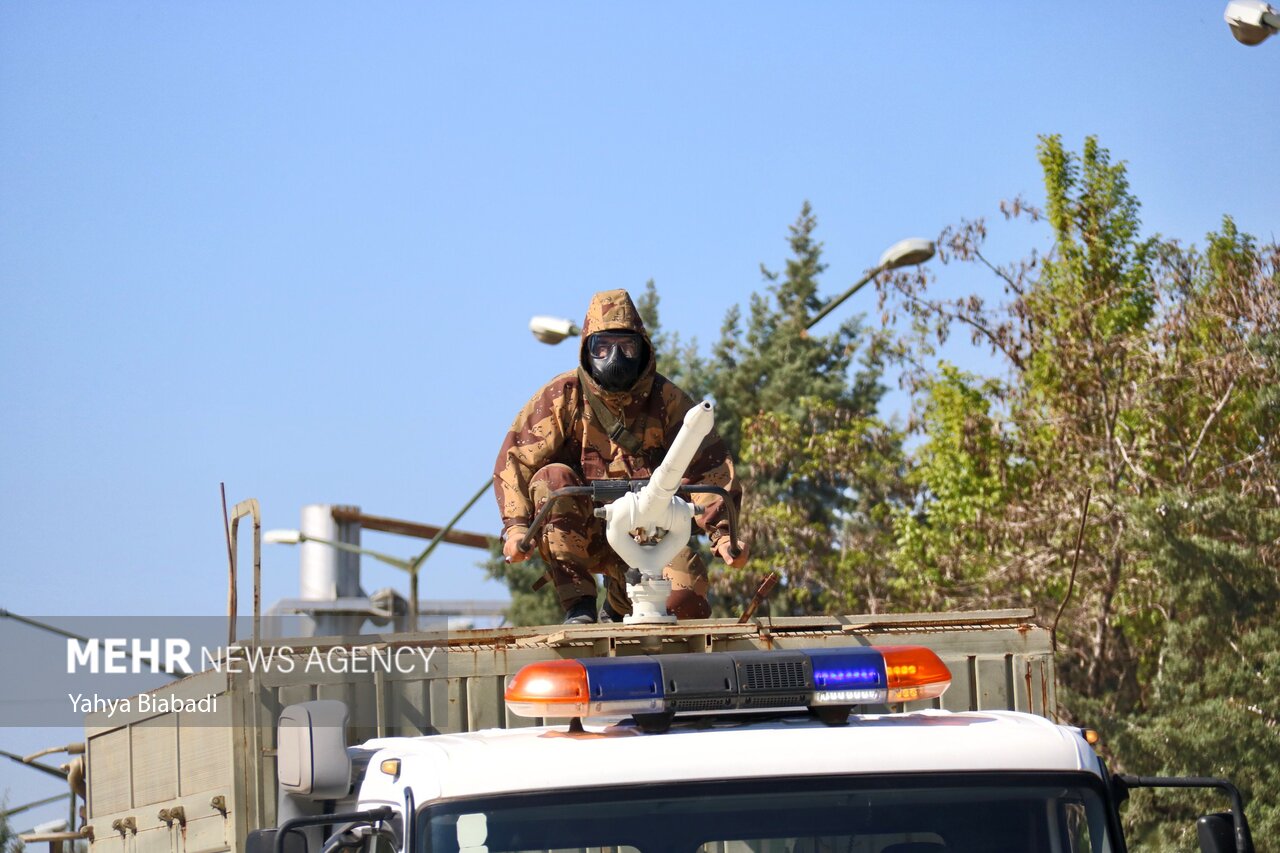 ارتش در اوج اقتدار است/ برای هر هدف تنها یک گلوله شلیک خواهیم کرد