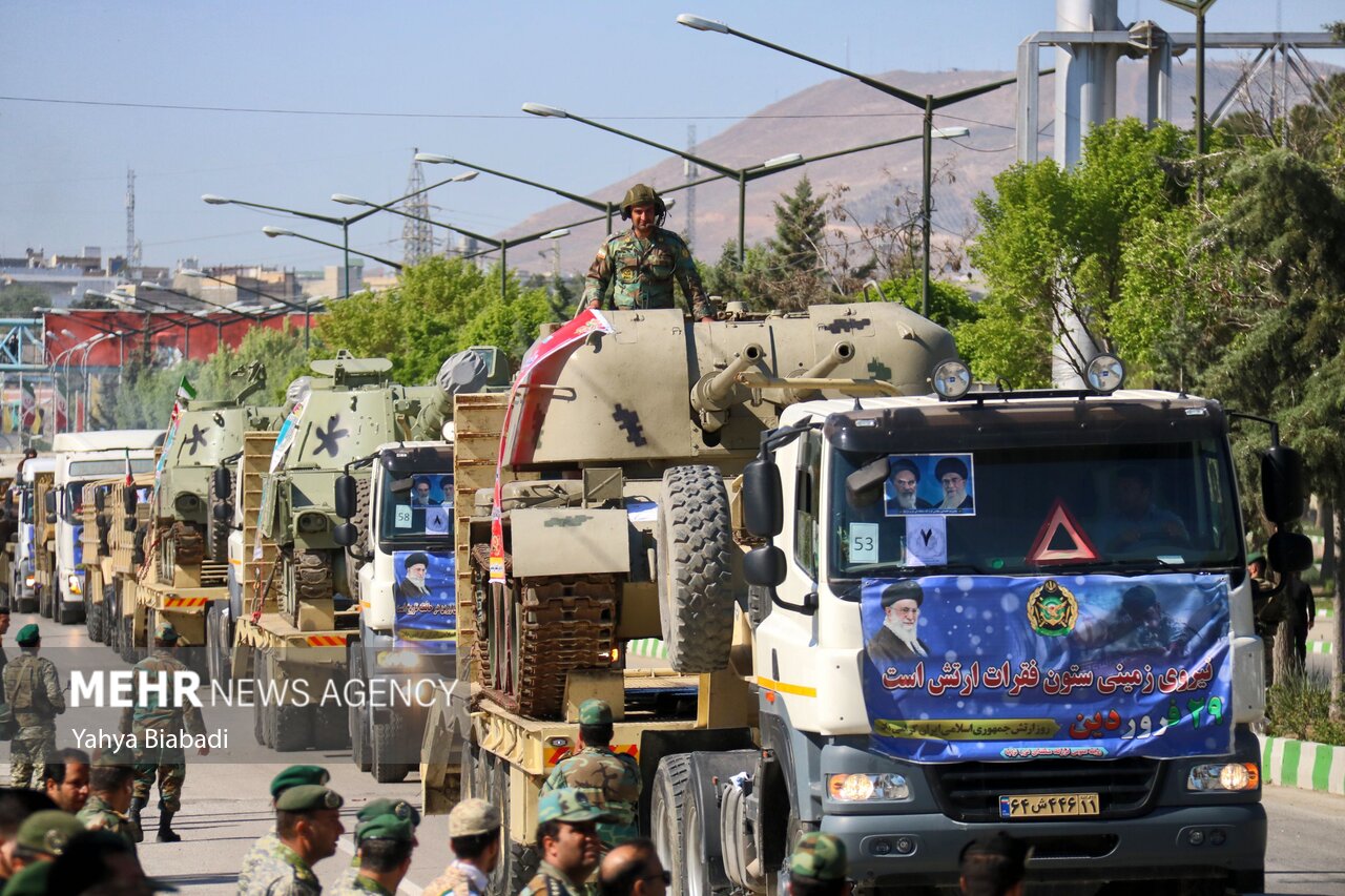 ارتش در اوج اقتدار است/ برای هر هدف تنها یک گلوله شلیک خواهیم کرد