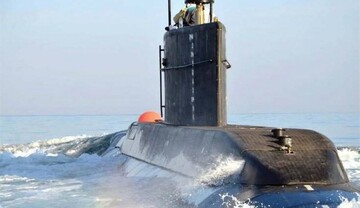 Iran navy issues warning to US submarine in Hormuz Strait