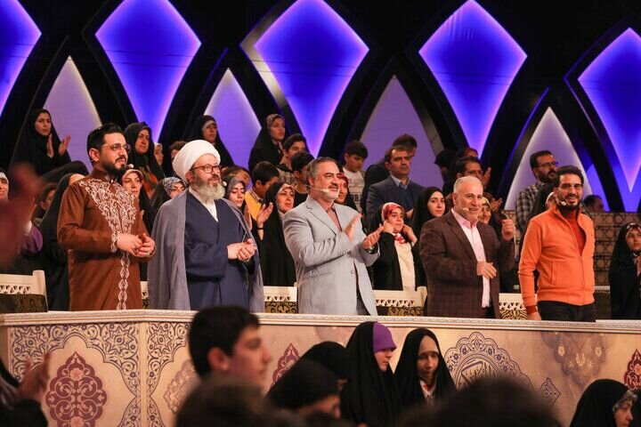 تجربه محفل نشان داد،تولید برنامه قرآنی چقدر میتواند جذاب باشد تجربه محفل نشان داد،تولید برنامه قرآنی چقدر میتواند جذاب باشد