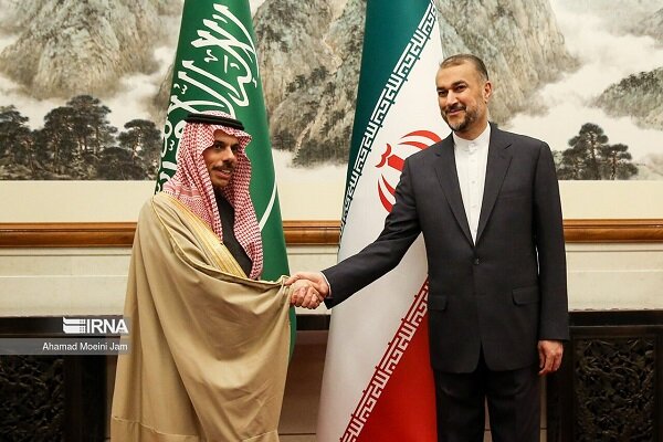 ایران اور سعودی وزرائے خارجہ کی ٹیلیفونک گفتگو، اہم امور پر تبادلہ خیال