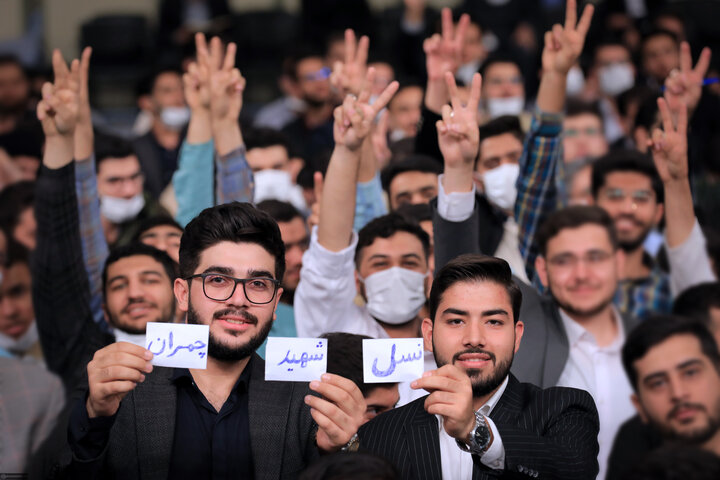 ضیافت افطار در خانه پدری / درس استاد برای دانشجویان دغدغهمند