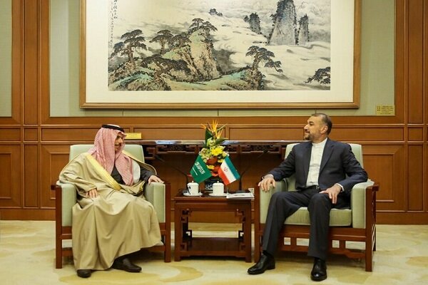 سعودی وزیر خارجہ فیصل بن فرحان تہران پہنچ گئے