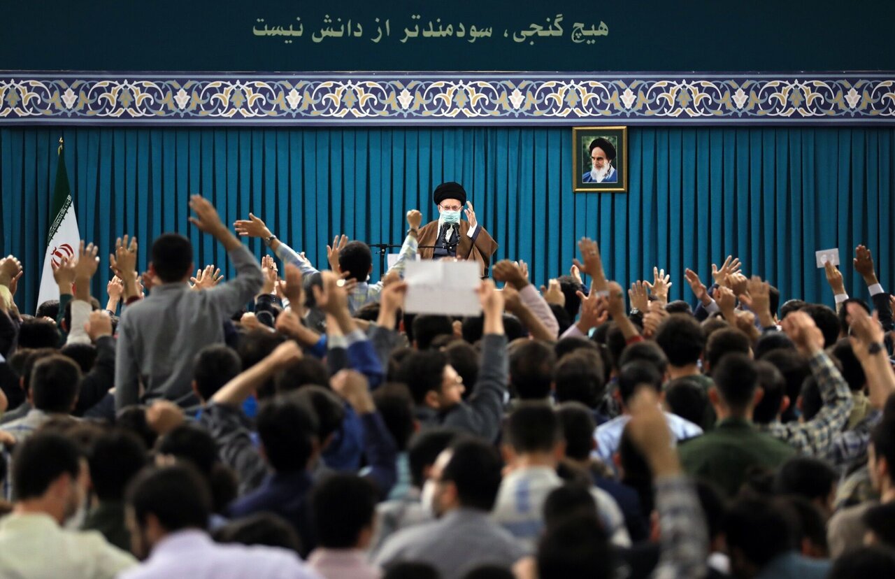 ضیافت افطار در خانه پدری / درس استاد برای دانشجویان دغدغهمند 2