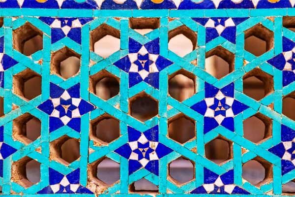 Interesting facts about Islamic geometric patterns!
