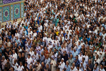 VIDEO: Eid al-fitr prayers in Imam Ali holy shrine