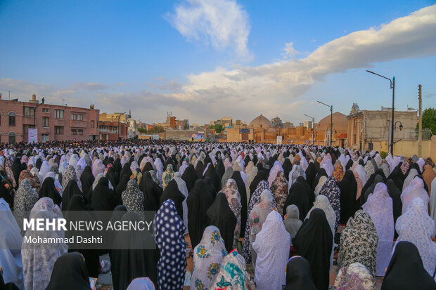اقامه نماز عید سعید «فطر» در اردبیل