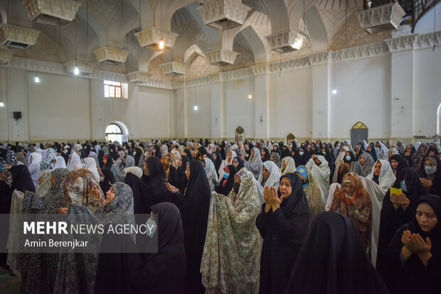 نماز عید سعید فطر در شیراز