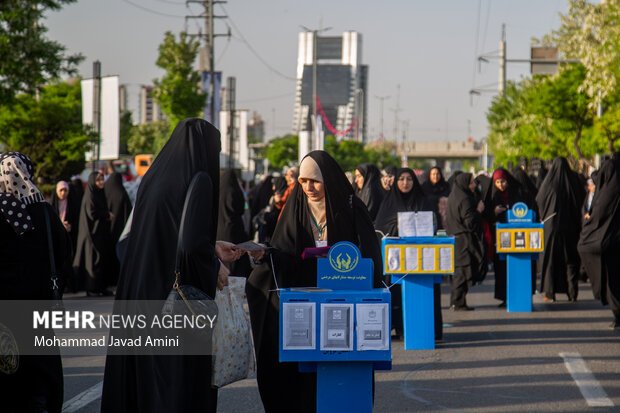 نماز عید فطر در قزوین