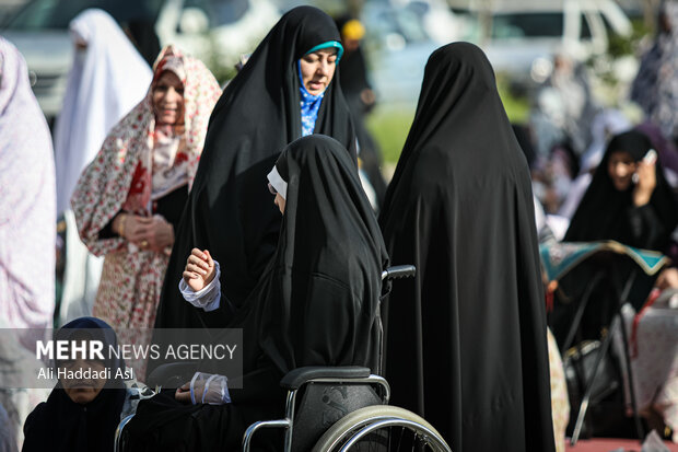 نماز عید سعید فطر صبح روز شنبه ۲ اردیبهشت ۱۴۰۲ در شهرک اکباتان تهران اقامه شد