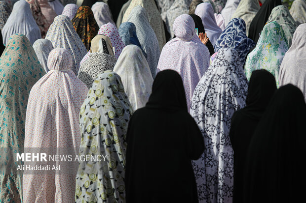 نماز عید سعید فطر صبح روز شنبه ۲ اردیبهشت ۱۴۰۲ در شهرک اکباتان تهران اقامه شد