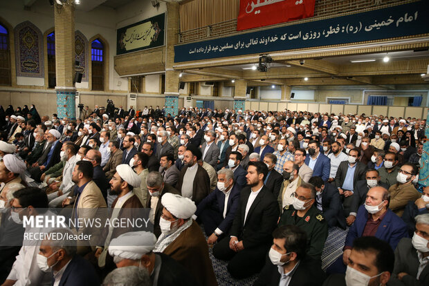 دیدار مسئولان، سفرای کشورهای اسلامی و جمعی از اقشار مختلف مردم با رهبر معظم انقلاب اسلامی