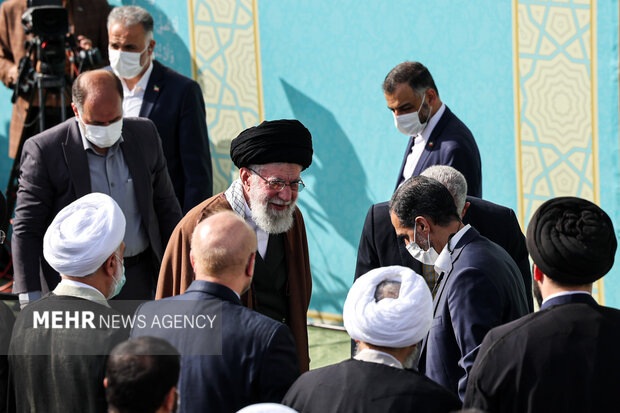 صلاة عيد الفطر بإمامة قائد الثورة