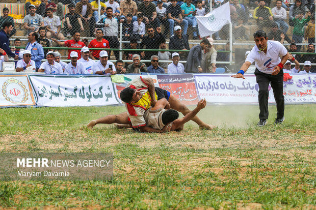 مسابقات کشتی با چوخه اسفراین 10