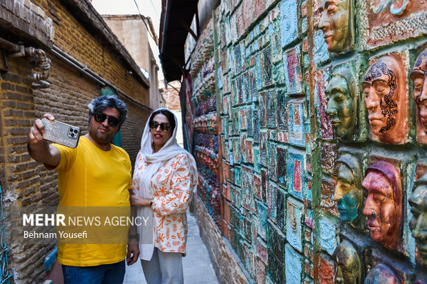 Gallery Alley in Shiraz's Qavam House