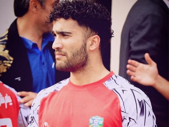 Iranian footballer Shirchi dies during game