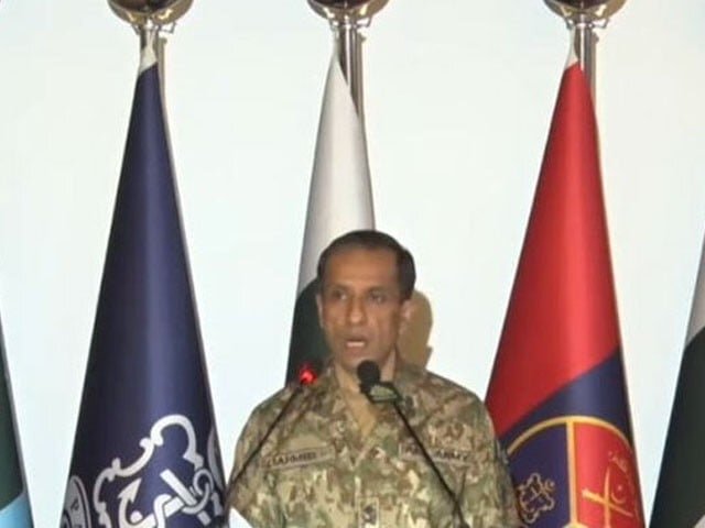 پاکستان میں لیفٹیننٹ جنرل سمیت 3 اعلیٰ فوجی افسران برطرف