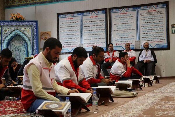 رقابت ۹۴ نفر در مسابقات سراسری قرآن ویژه اعضای داوطلب هلال احمر 