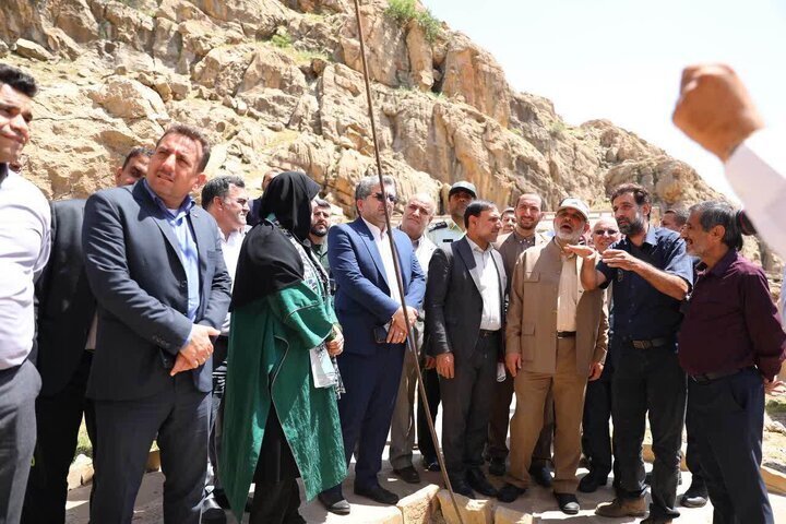 رئیسی: لازم باشد ۷۰ بار به خوزستان می‌آیم/حضور سرزده در هفت‌تپه/بازدید از پروژه فاضلاب اهواز و کارون
