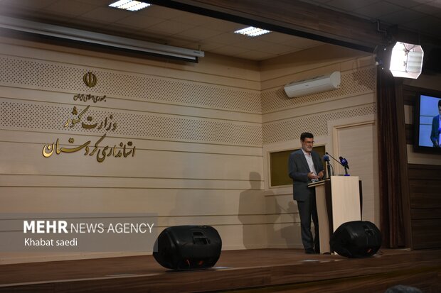 سفر معاون رئیس جمهور و رئیس بنیاد شهید و امور ایثارگران به کردستان