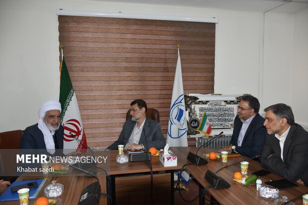 سفر معاون رئیس جمهور و رئیس بنیاد شهید و امور ایثارگران به کردستان