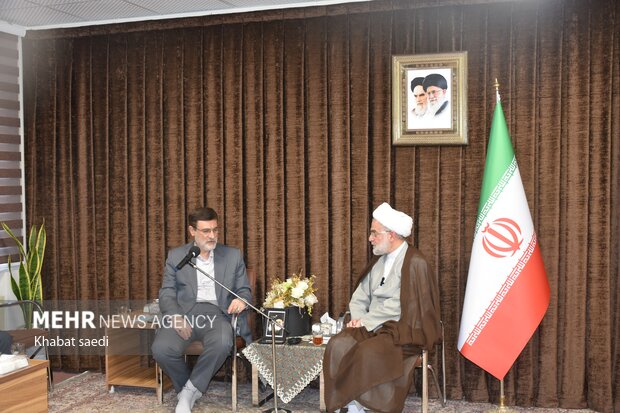 سفر معاون رئیس جمهور و رئیس بنیاد شهید و امور ایثارگران به کردستان