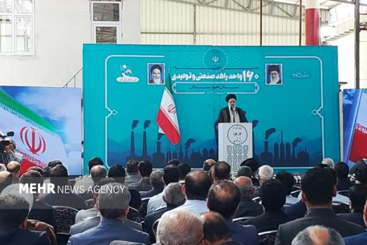 جشن احیای ۱۶۰ واحد صنعتی و تولیدی راکد خوزستان در دزفول برگزار شد
