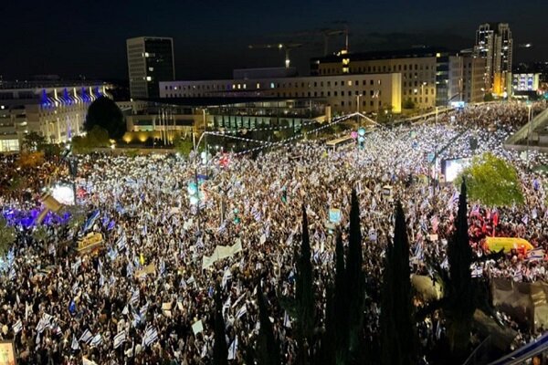 تظاهرات گسترده در تل‌آویو/ آیا شکاف داخلی به جنگ داخلی می‌انجامد؟