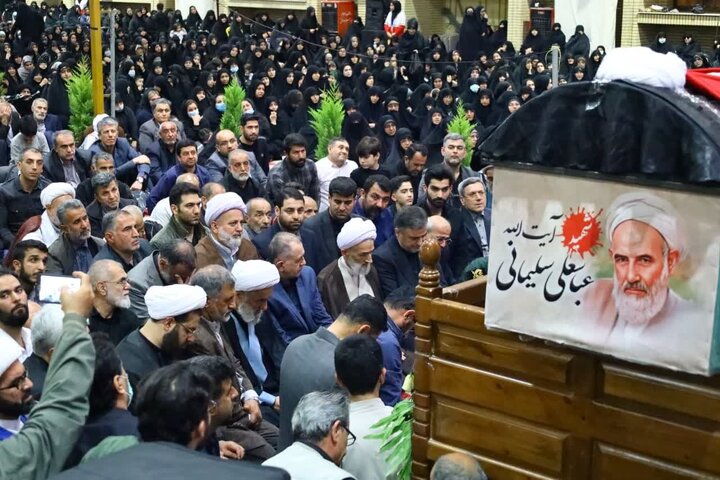 ساده مثل «آقاجان»/ روایتی از مکالمه پایانی آیت الله «سلیمانی»