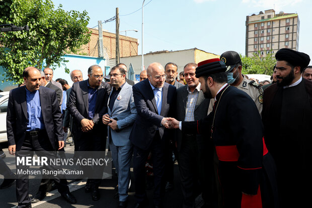 محمدباقر قالیباف رئیس مجلس شورای اسلامی در مراسم تشییع پیکر مطهر شهید آشوری «جانی بت اوشانا» حضور دارد