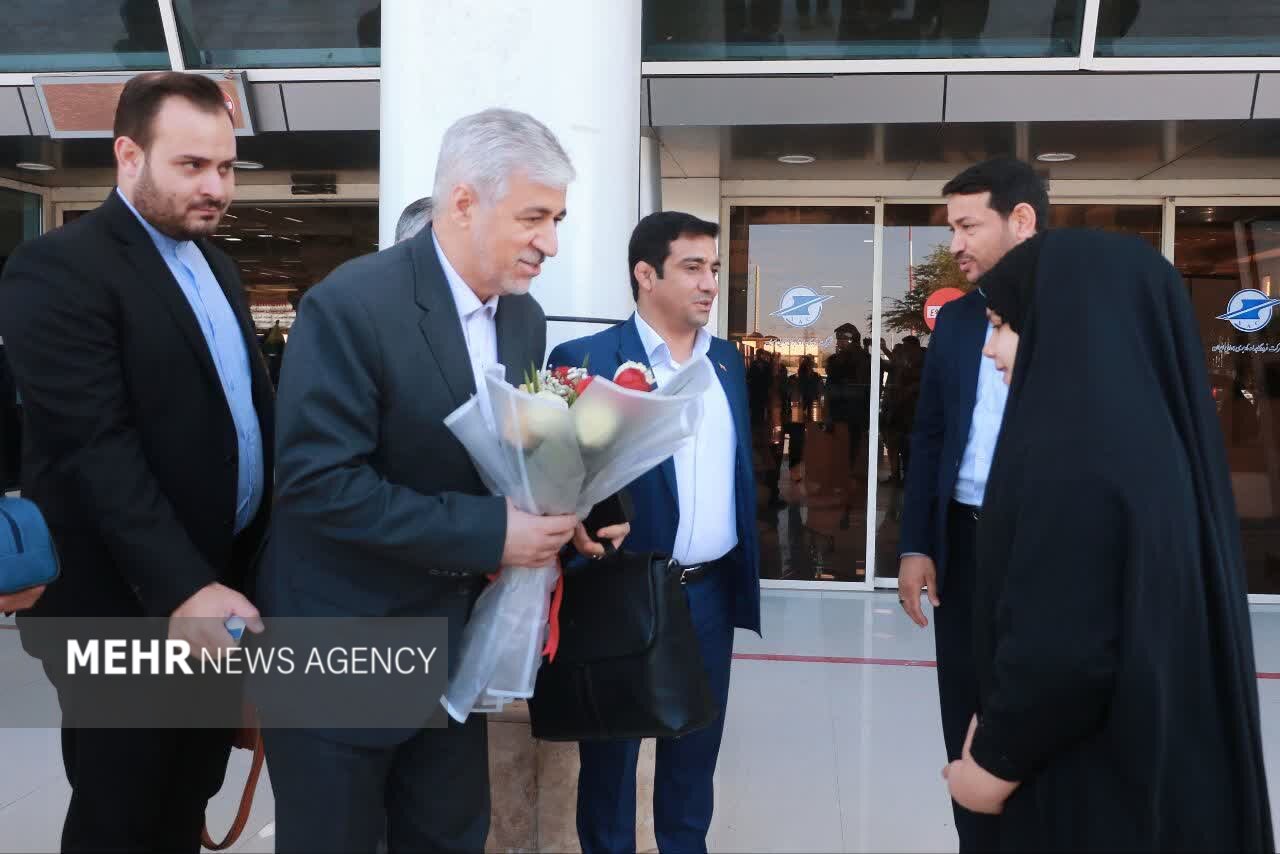 دومین روز سفردولت به خوزستان/حضور رئیسی در شادگان/بازدید از تالاب