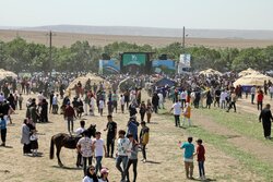 تنوع بازی‌های بومی محلی در جشنواره بین‌المللی کوچ عشایر