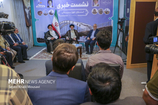 نشست خبری با اصحاب رسانه خوزستان