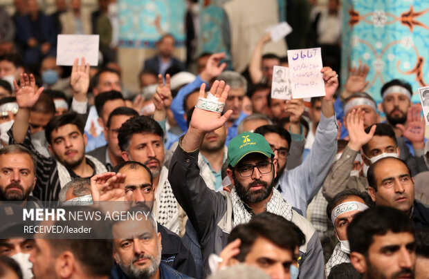 دیدار جمعی از کارگران با رهبر معظم انقلاب اسلامی