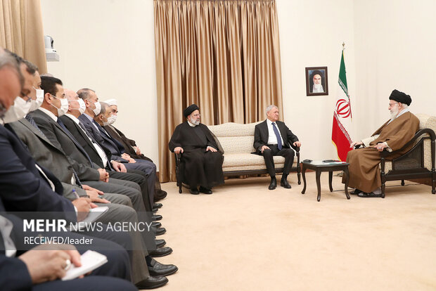 عراق کے صدر عبداللطیف رشید کی رہبر معظم انقلاب اسلامی سے ملاقات
