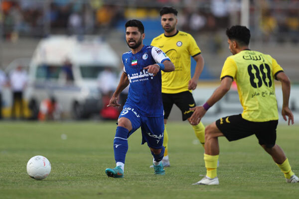 خوش شانسی شاگردان ساپینتو/ بازیهای سخت استقلال هنوز شروع نشده است