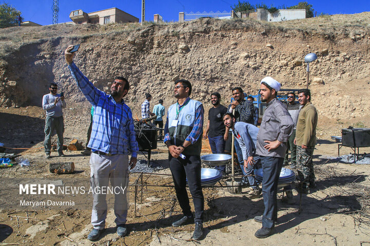 گروه جهادی راهیان خدمت در روستای درصوفیان بجنورد مستقر می‌شود