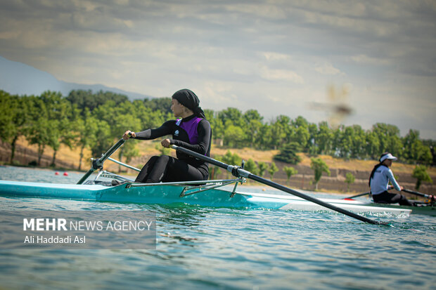 Iran's women's rowing league