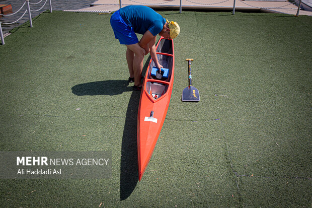 Iran's women's rowing league