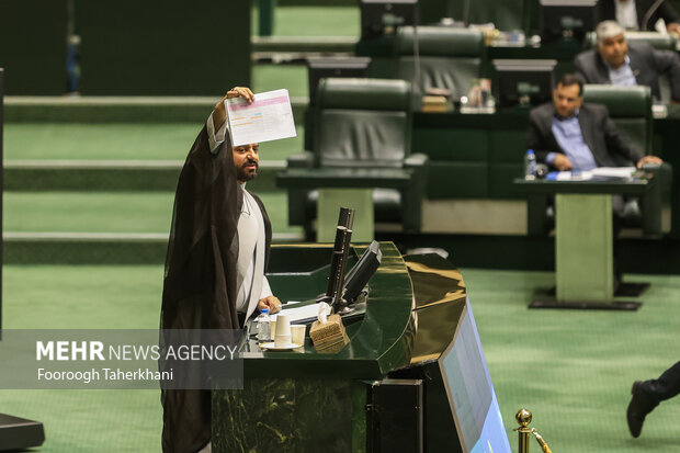 جلسه بررسی استیضاح وزیر صمت