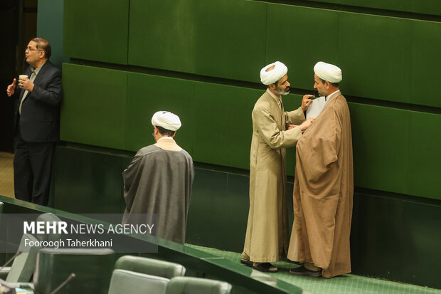 جلسه بررسی استیضاح وزیر صمت