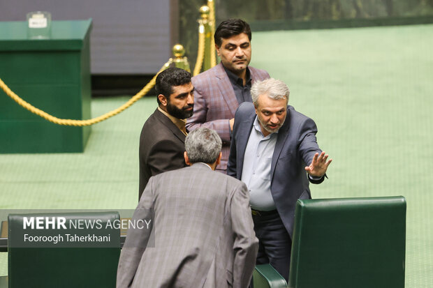 جلسه بررسی استیضاح وزیر صمت