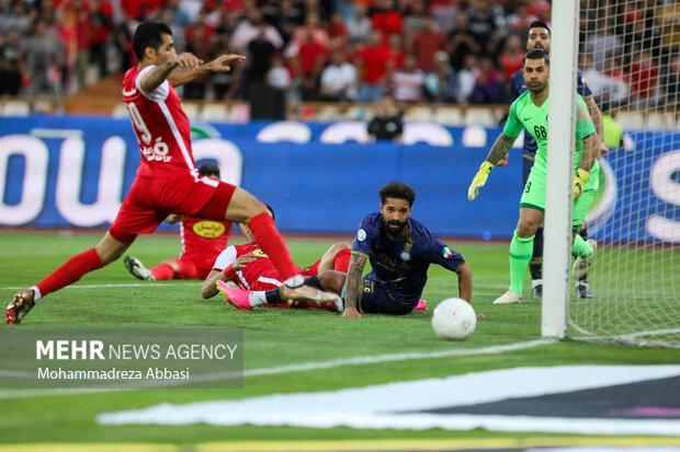 پرسپولیس در چه صورت این هفته قهرمان میشود/ ماموریت به چند سرخپوش