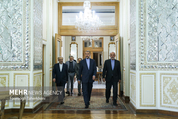 دیدار مشاور امنیت ملی هند با وزیر امور خارجه ایران