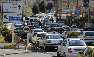 ترافیک در جاده چالوس سنگین است/ترافیک نیمه‌سنگین در آزادراه قزوین - کرج