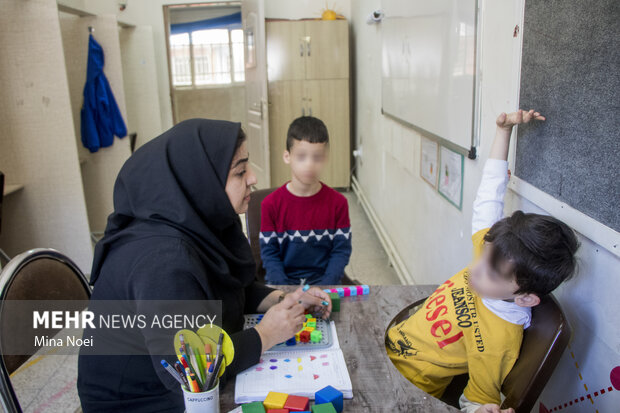 معلمین, فرشتگان زمینی 19