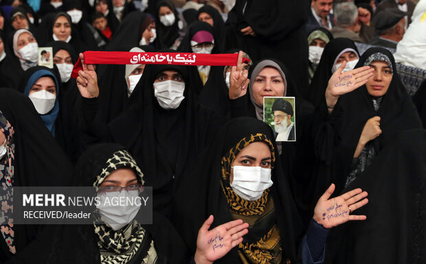 Leader meeting with group of Iranian teachers
