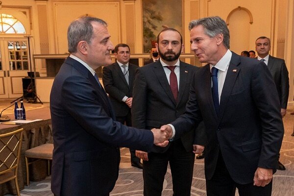 Azerbaycan ve Ermenistan dışişleri bakanları ABD'de görüştü
