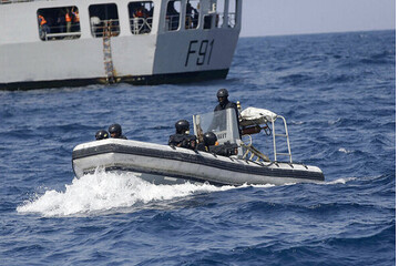 دزدان دریایی یک ناخدای روس و ۲ ملوان گرجی را در سواحل گابن ربودند