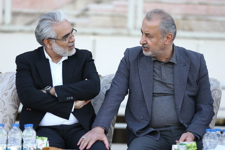 رئیس سازمان خصوصی سازی در تمرین پرسپولیس